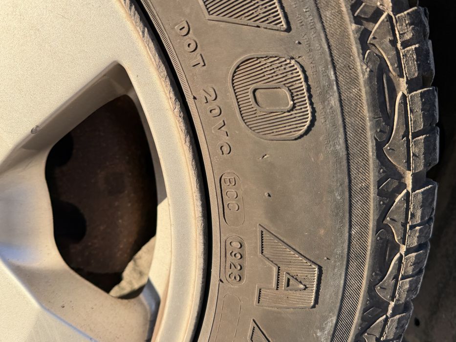 На части Land Rover Discovery 3 2.7 TDV6 190 к.с автоматик перфектен