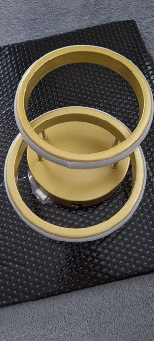 Vând plafoniera LED