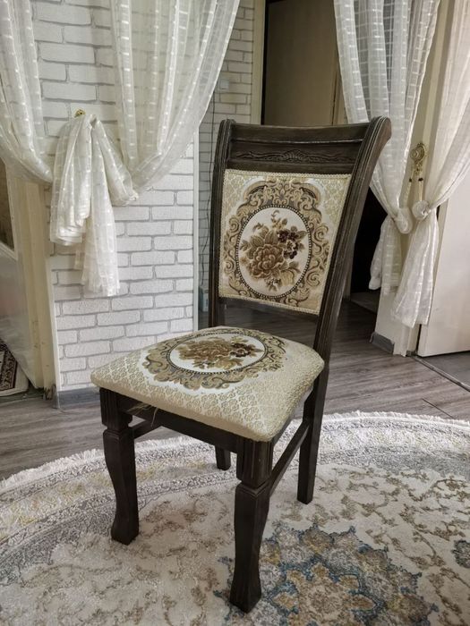 Срочно продается стол и стул комплект 12 kishilik