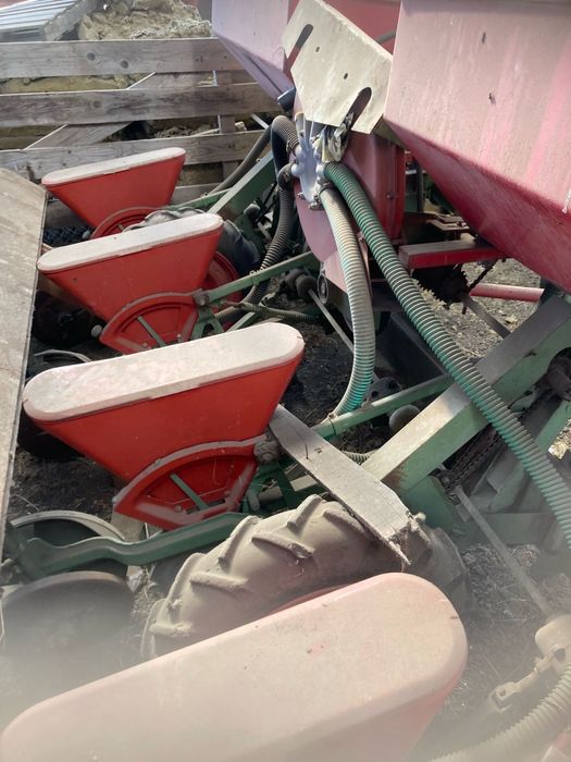 Presa rotunda si grebla si semanatoare porumb