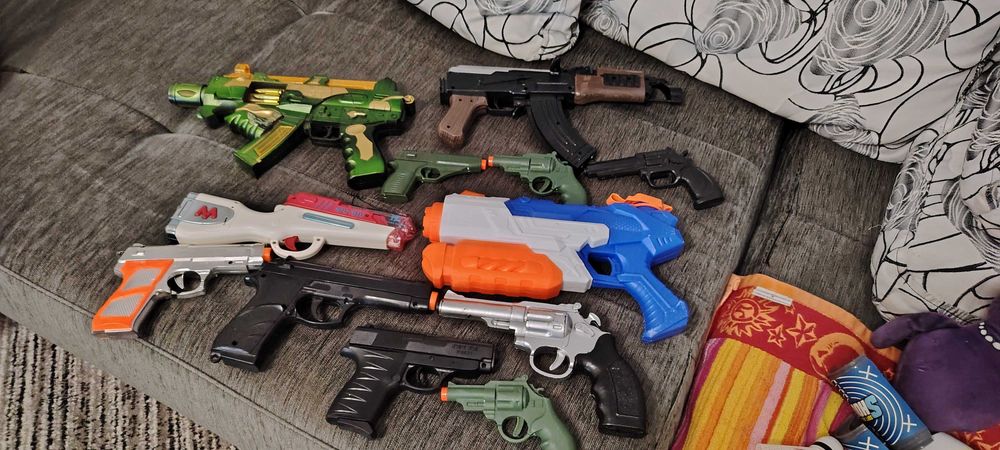 Детски пистолети