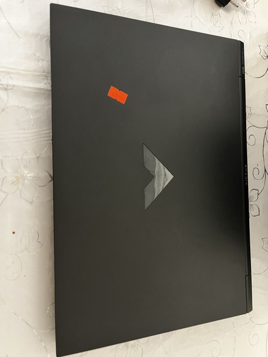 HP Victus 16-d1040ci