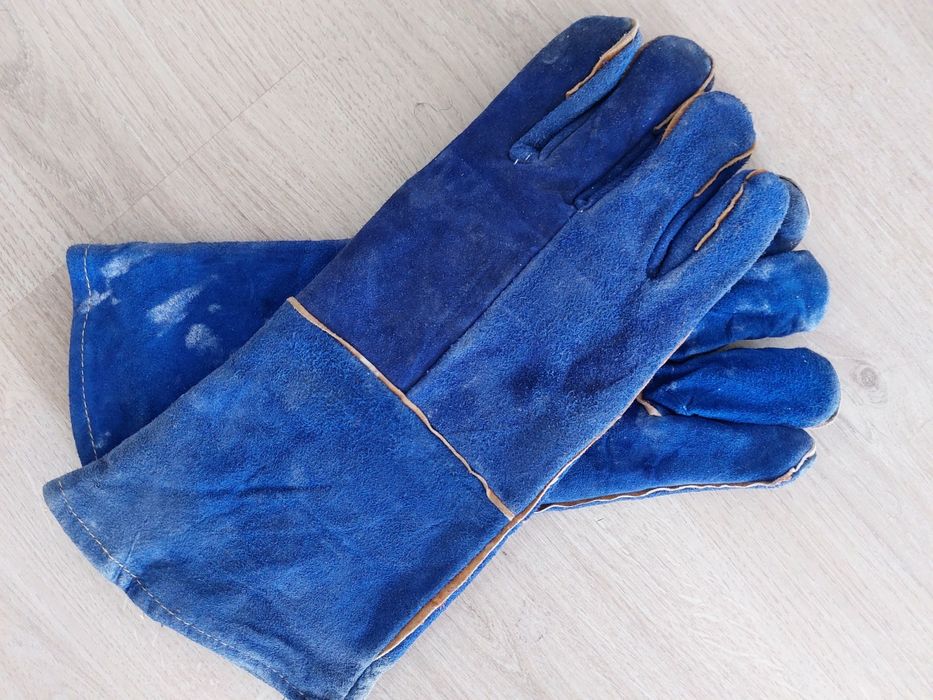 Перчатки строительные. Для сварки