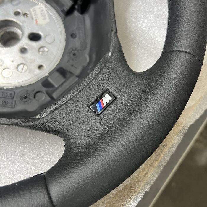 Новый ориг М руль bmw e38 e39 бмв е38 е39