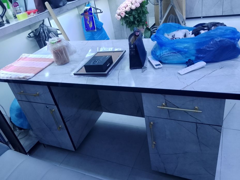 Mebel stul sotiladi
