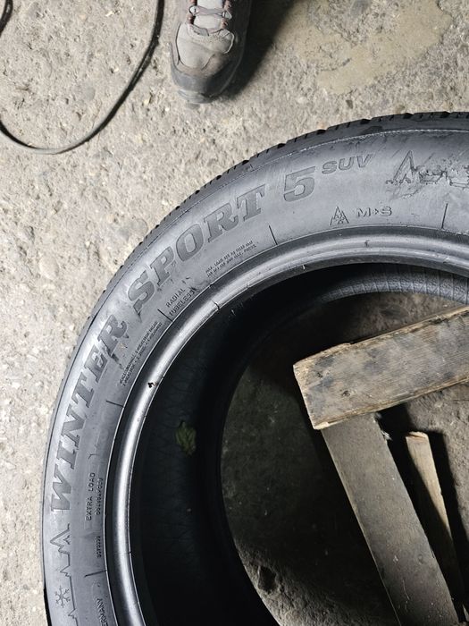 2 anvelope iarna 235 55 17 Dunlop