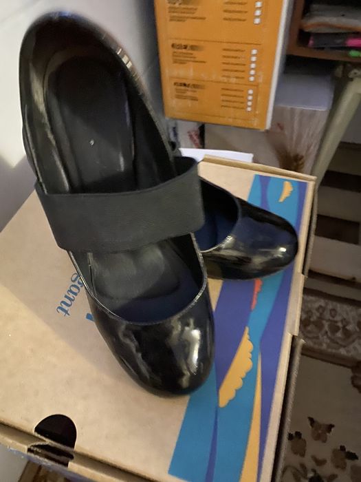 Туфли разные