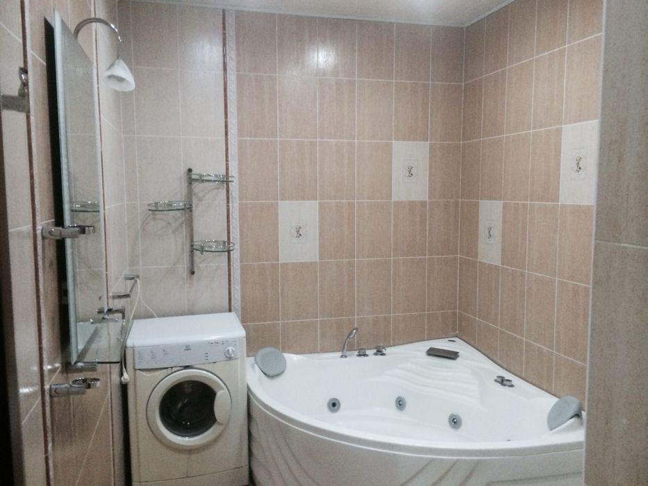 Продаю свою 5 ком квартиру. Метро Айбек ул. Афросиаб дом 12/1