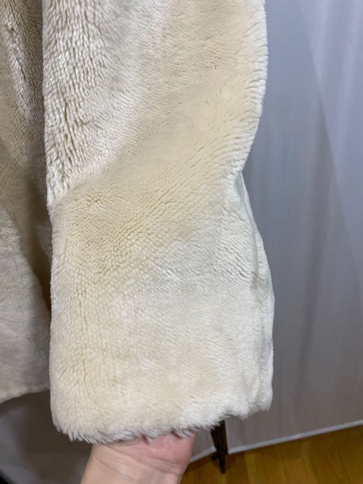 Палто от еко кожа с косъм Marc Cain в кремаво бяло