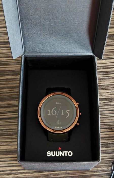 Спортен часовник Suunto 9