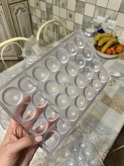 Поликарбонатная форма для конфет