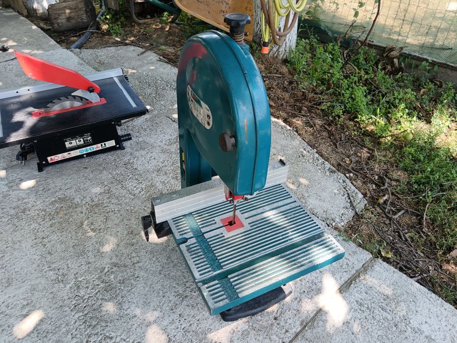 Banzic, fierăstrău cu pânză circulară, Black &Decker și Fartools, 350W
