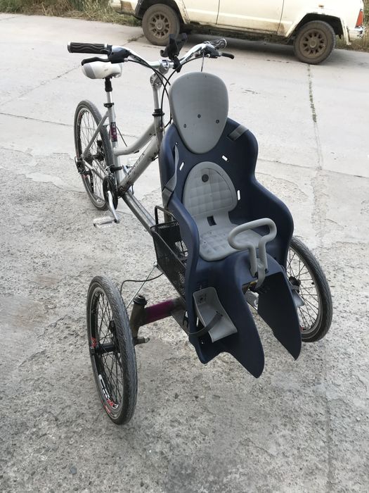 Продавам велосипеди триколки