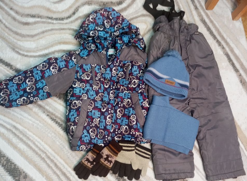 Зимний комплект для мальчика 110р