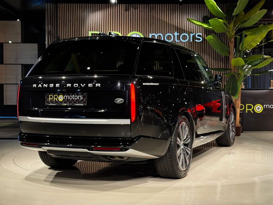 Land Rover Range Rover 2022 benzină, 111.045 € — imagine 3