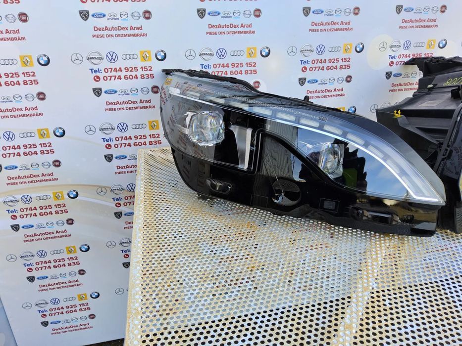 Far Peugeot 3008 5008 dupa 2016 FARURI stânga dreapta Full Led cod 9826572680 9826572780