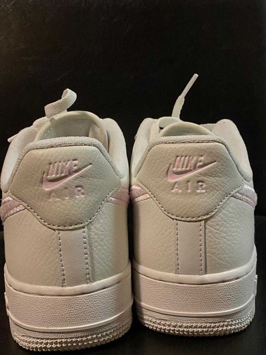 adidasi nike Air Force 1