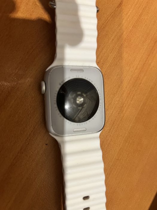 Apple Watch SE, 44mm