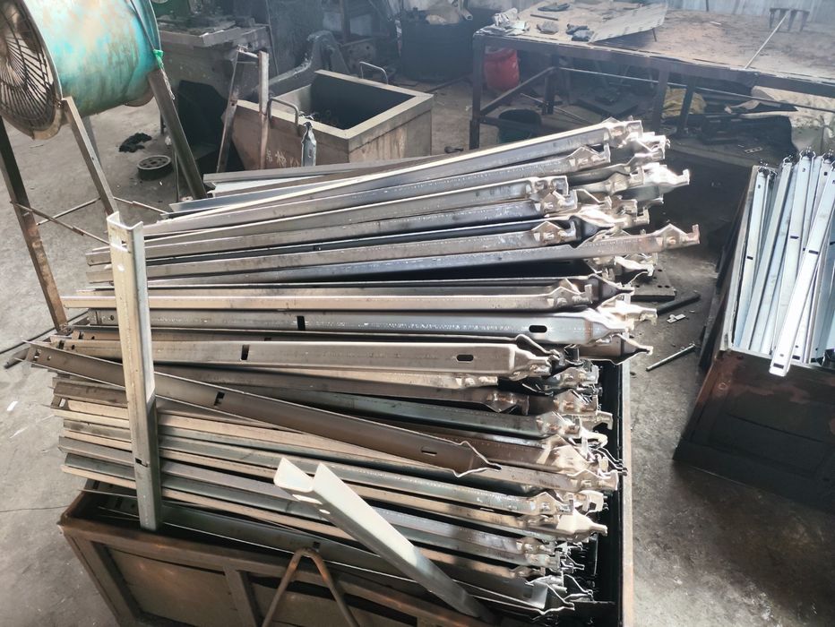 Скоби за едропощен кофраж много модели