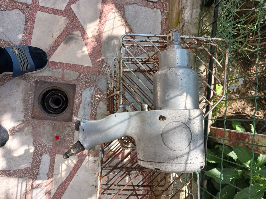 Пневматичен пистолет