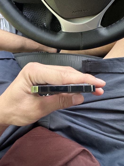 Продам Iphone 12 Pro 256gb 77%