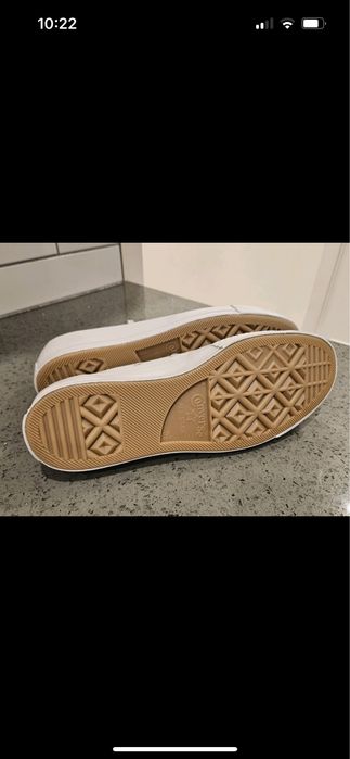 New CONVERSE monochrome pale putty