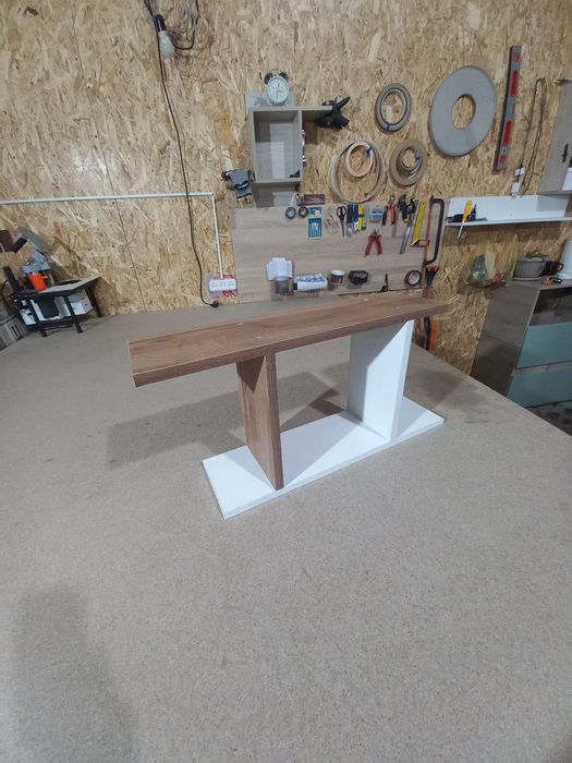 Полка настенная,новая