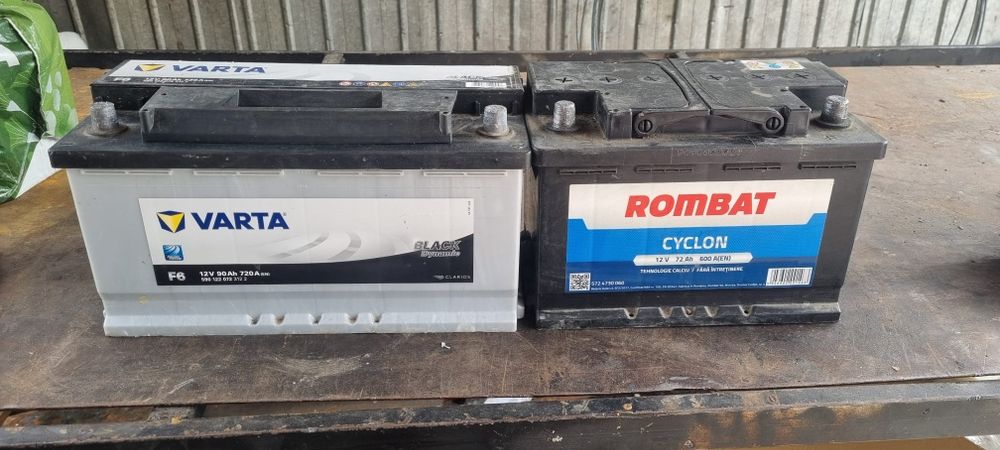 Vând bateri second-hand