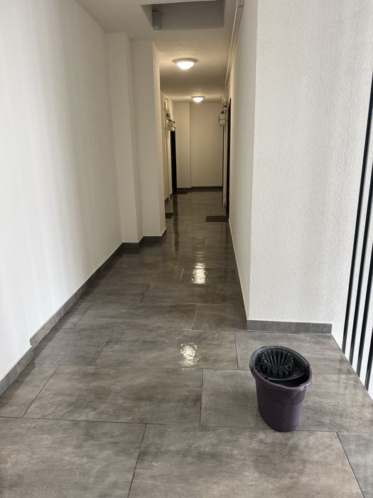 Curățenie Profesională în Scările de Bloc!