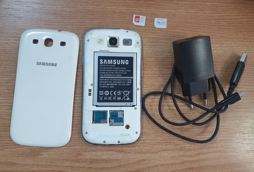 telefon Samsung S3 alb lcd color perfect functional necodat