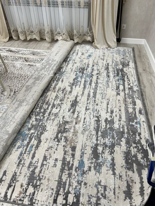 Продам ковер срочно