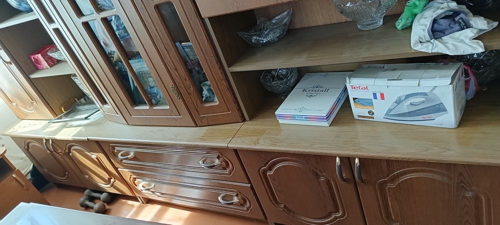 Продам горку в гостиную