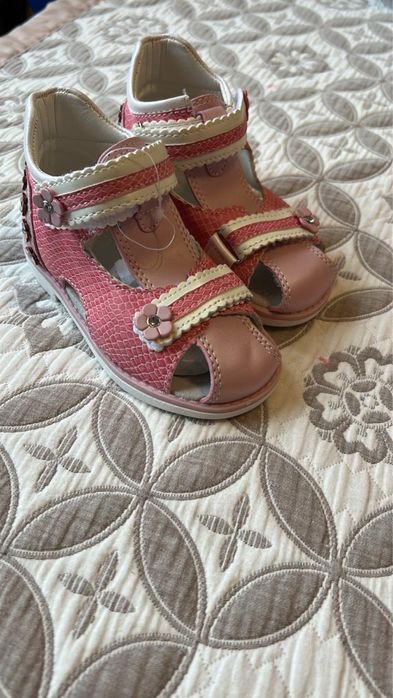 Детская обувь для девочки