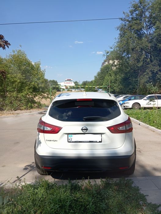 Ниссан Кашкай автомобиль