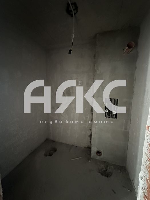 Продава се Тристаен апартамент в София, Малинова долина - 83 кв.м за 1143 €/кв.м - Снимка #8