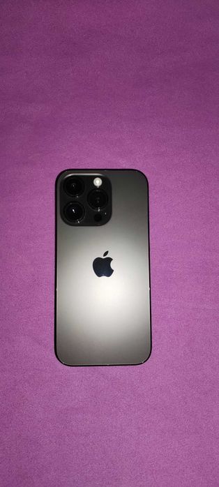Продавам Iphone 14 pro