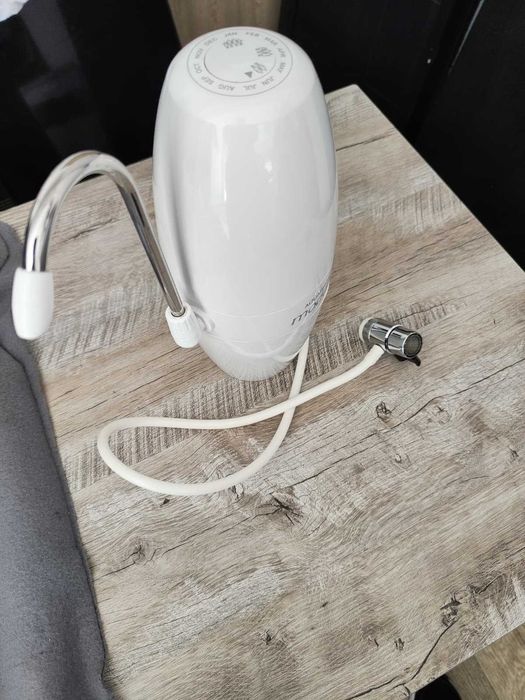 Filtru de apa Aquaphor modern necesita cartuse