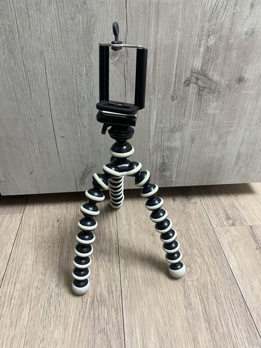 Гибкий штатив-трипод для смартфона