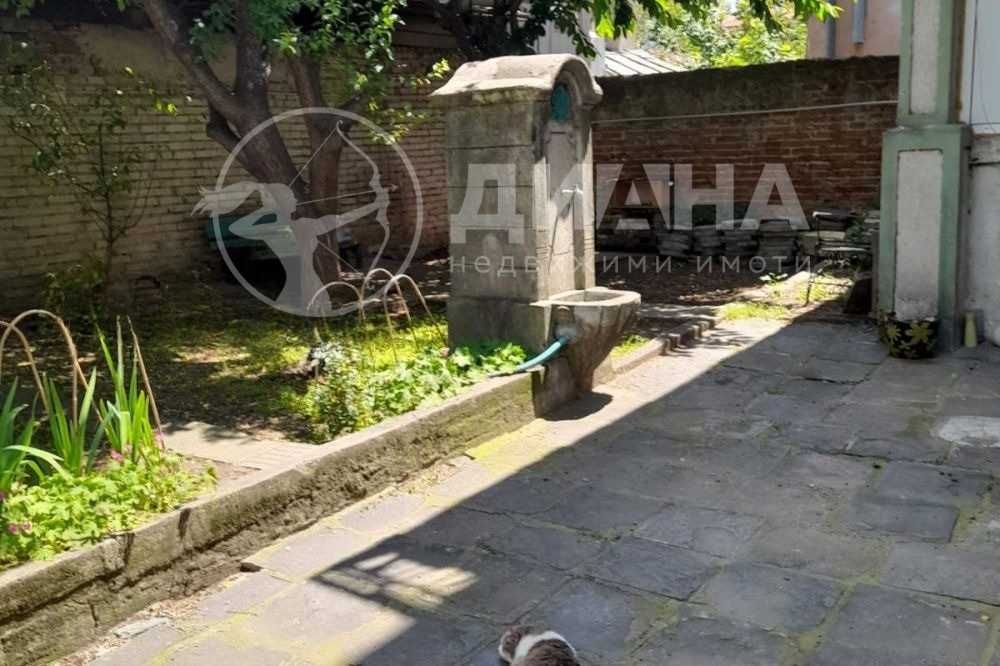 Продава се Тристаен апартамент в Пловдив, Център - 115 кв.м за 1522 €/кв.м - Снимка #6