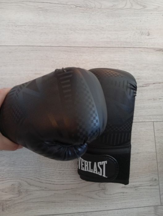 Боксови ръкавици за тренивровка Everlast