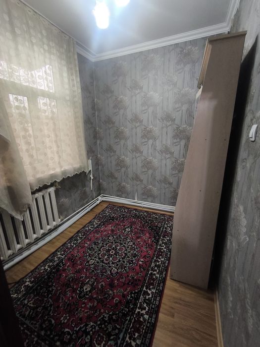 Сдаю Аренду квартиру  Чиланзар 8квартал  3комнат 4этаж ключи у меня