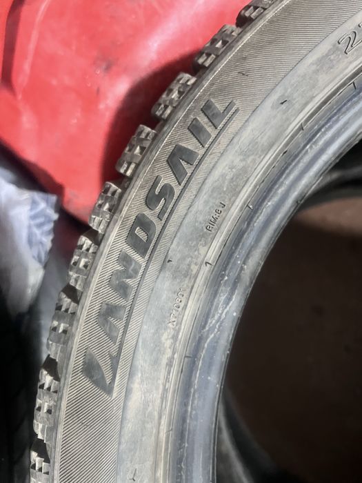 Продам резину michelin