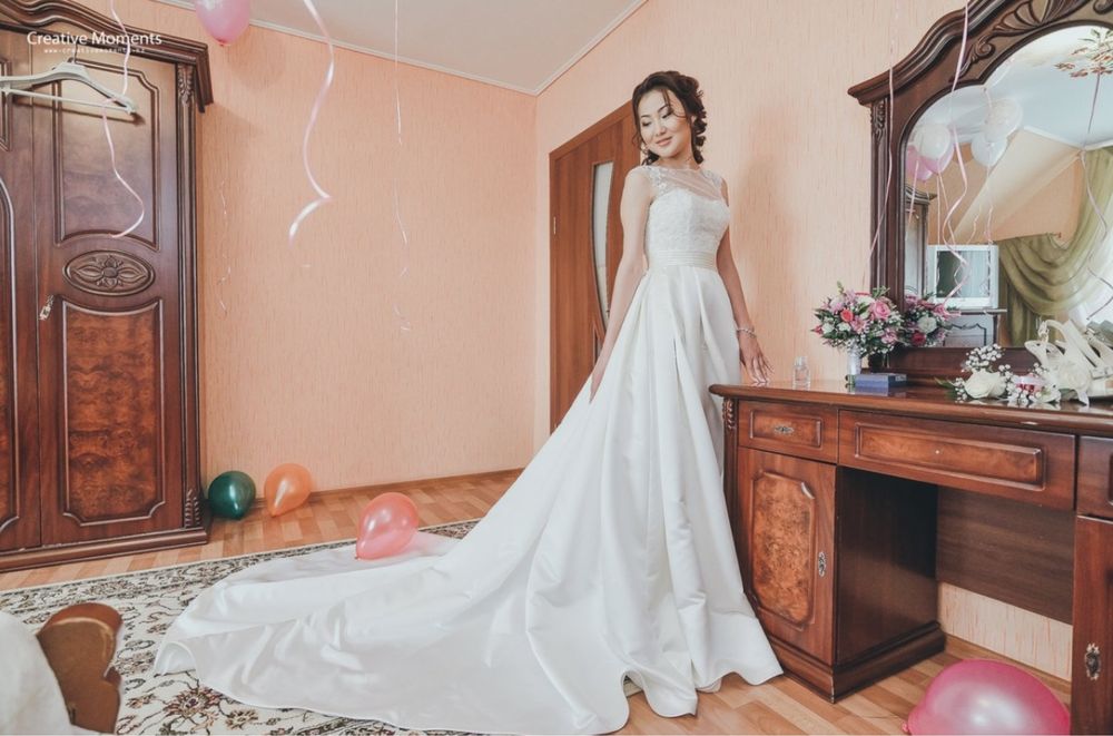 Свадебное платье