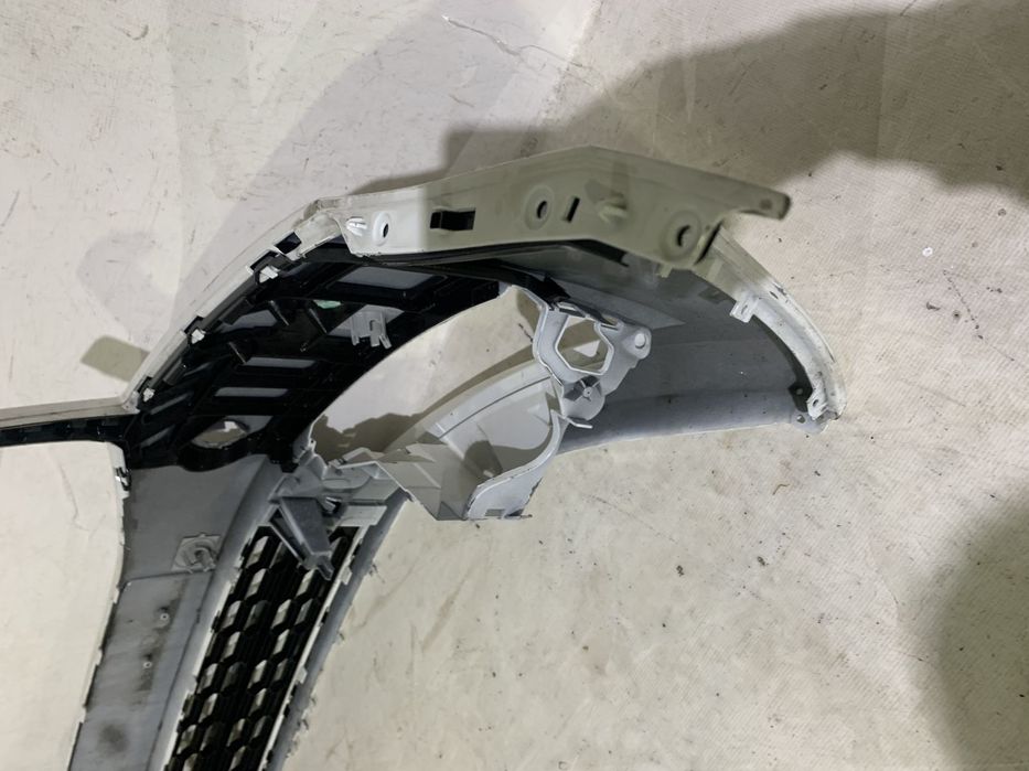 Bara fata Skoda Octavia 3, facelift, 2017, 2018, 2019, 2020, cod origine OE 5E0807221N, cu gauri pentru senzori de parcare (6).