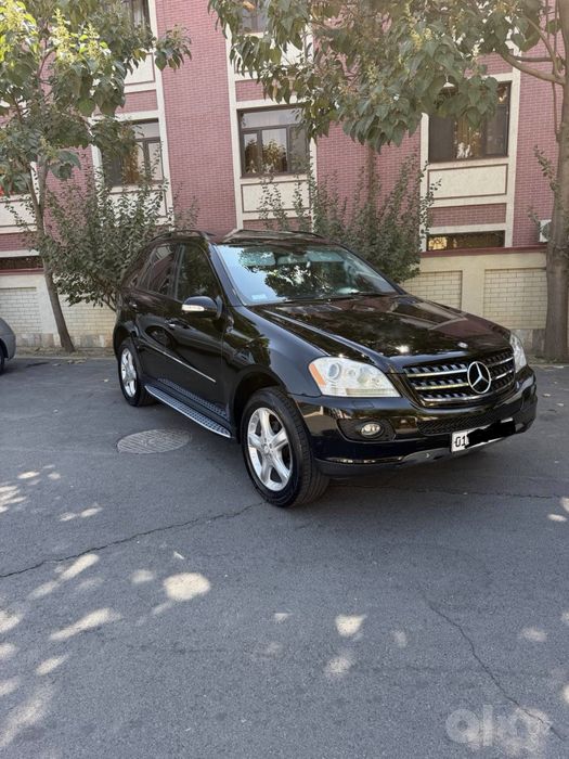 Mersades benz 350 ml xolati juda ideal