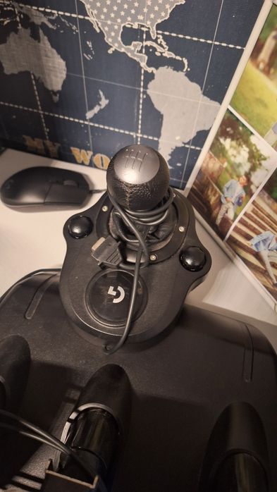 REZERVAT!Volan Logitech g920 cu schimbator