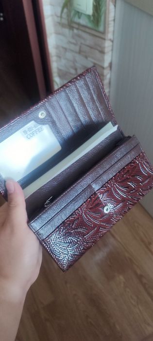 Кожаный женский кошелек