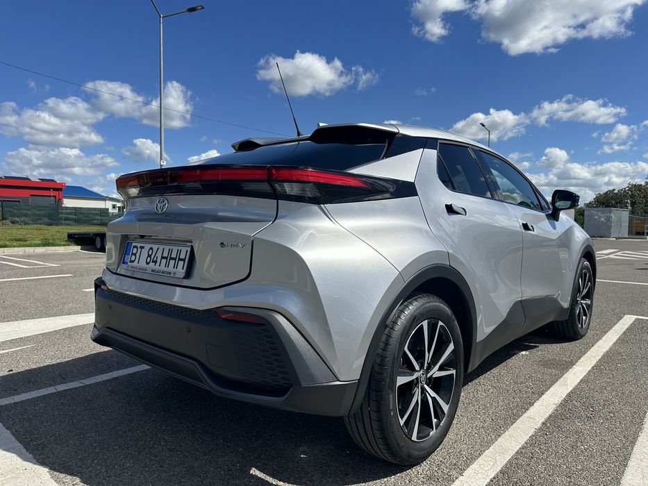 TOYOTA C-HR 2025 — imagine 4
