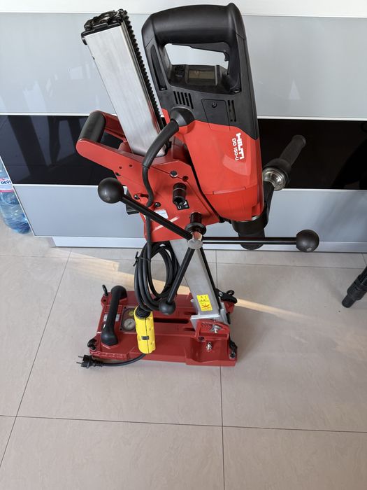HILTI  DD 150 -U ятковадна машина