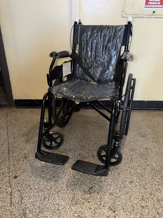 Carut scaum medical rulant batrani dizabilitati (nou)